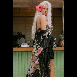 SOlD🌸BNWT🖤 Spell Jimi Midi Robe: S🖤 Never Opened!